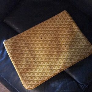 Large Goyard wallet👜👜